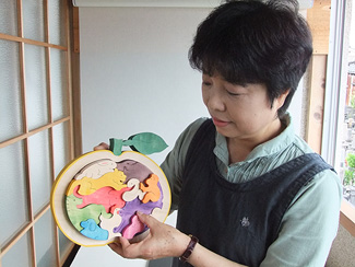守重シゲ子と組み木
