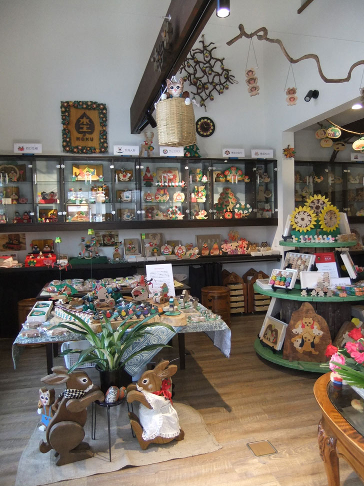 組み木ギャラリー杢 内観