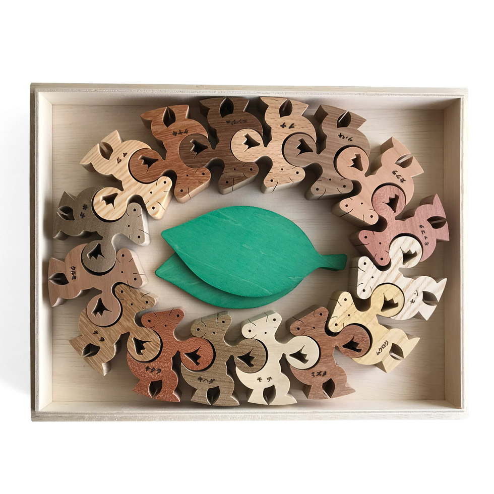 カマキリ図案　珍しい柄　共箱付き カマキリ図案珍しい柄共箱付き