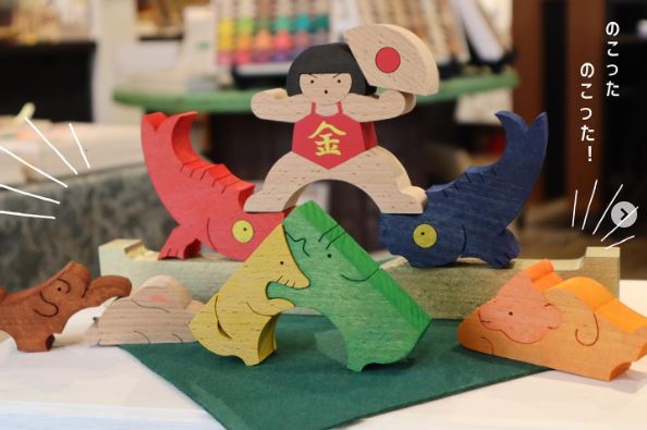 鯉鍬形兜飾り 木のおもちゃ杢・MOKU